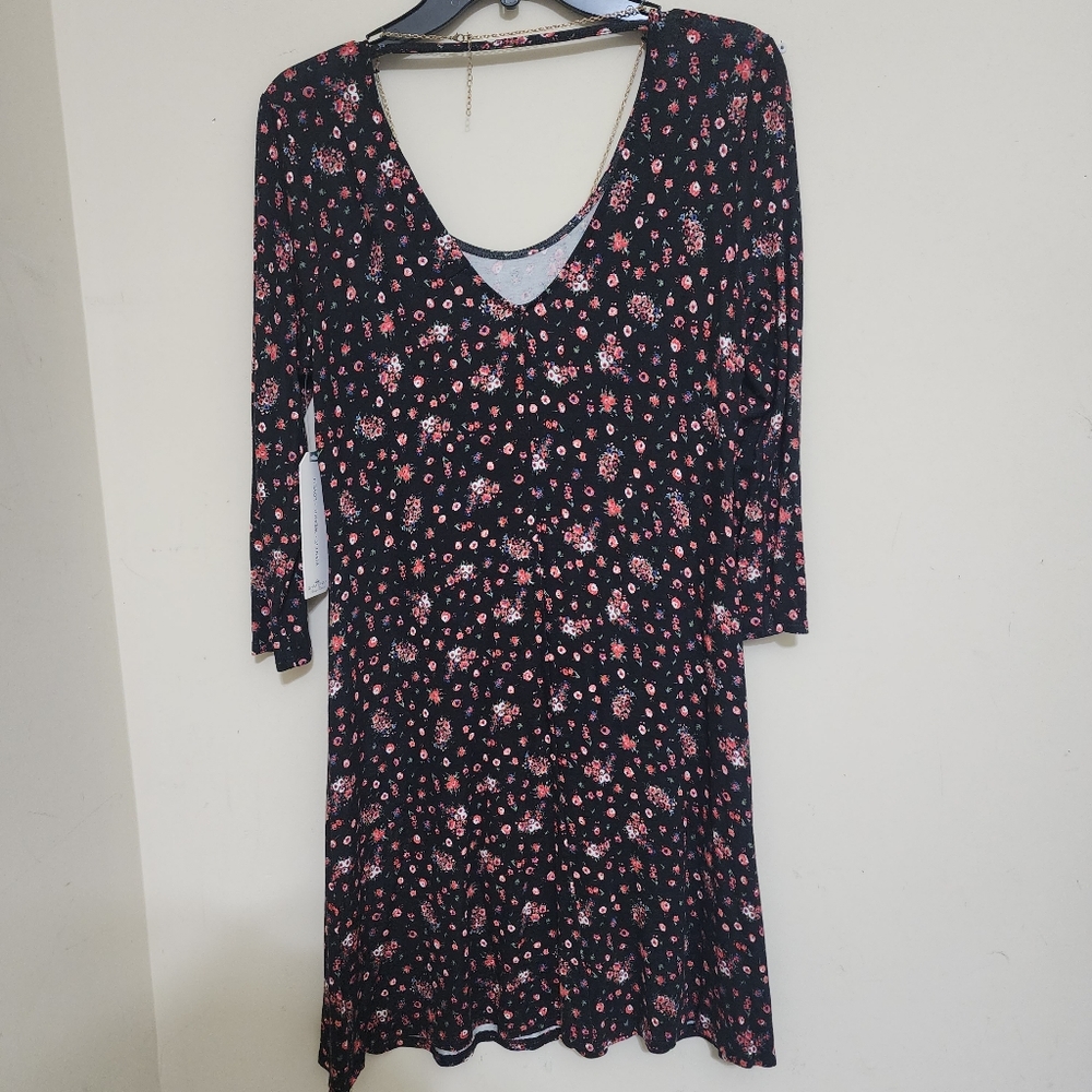 ALMOST FAMOUS Ditsy Floral Boho Cut Out Back Dress, size‎ Large, Black Multi - Picture 10 of 13